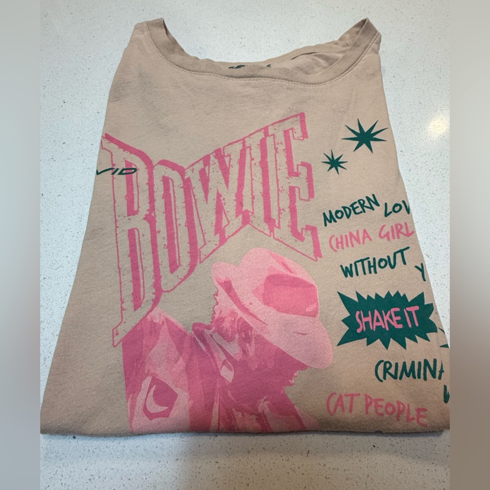 David Bowie Pink & Green Graphic Tee 👩🏼‍🎤